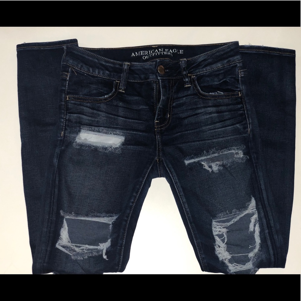 AMERICAN EAGLE RIPPED JEGGINGS
